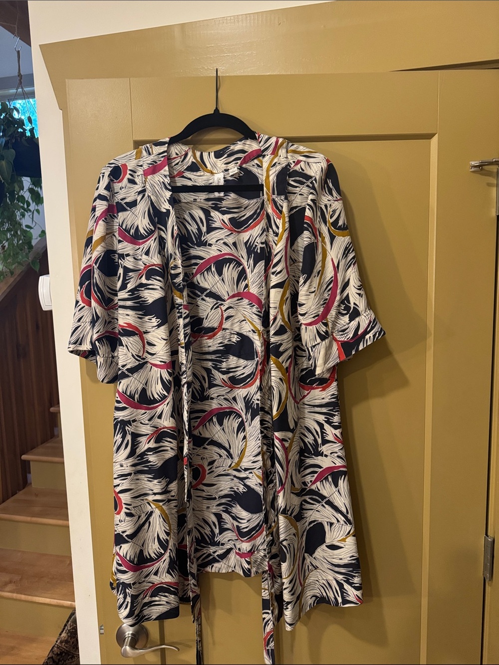 Anthropologie Navy, White, Pink & Gold Feather-Print Wrap Robe